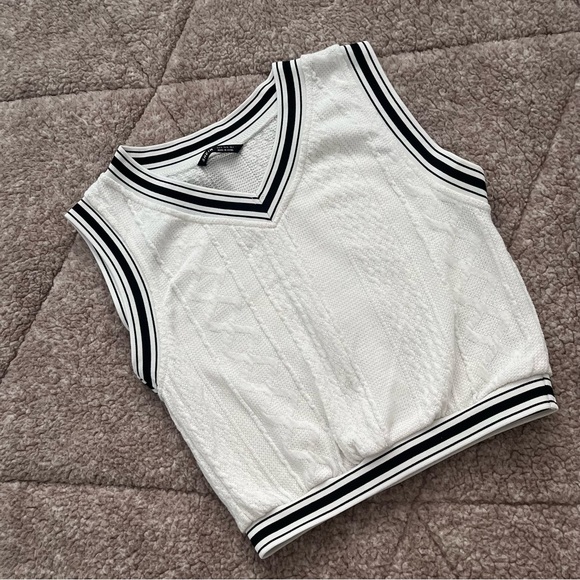 Shein Varsity Striped Cropped Sweater Vest - Picture 2 of 5
